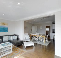 Casa Sorella - beachfront family home - Winery Find
