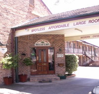 Cedar Lodge Motel - Winery Find
