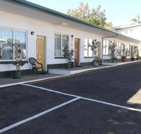 Central Point Motel - Winery Find