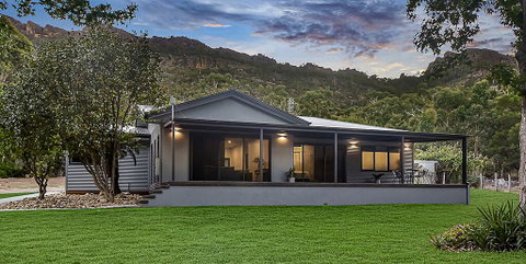Central Views Halls Gap - Winery Find 3