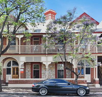 City Apartments at Cecil Mansions - Winery Find