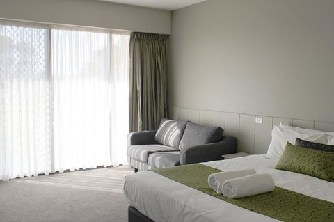 Club Mulwala Resort - Winery Find 1