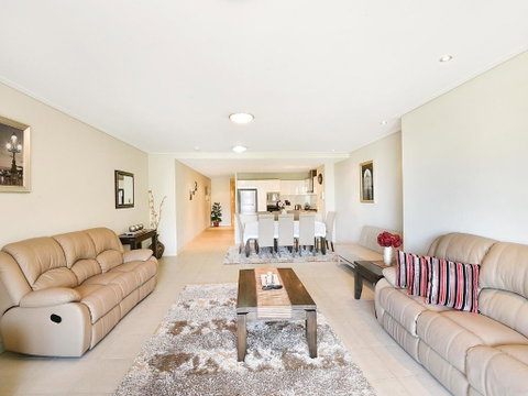 Coast Apartment 26 - Winery Find 1