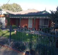 Cobram Cottage - Winery Find
