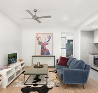 Convenient Apartment Close to Airport and City - Winery Find