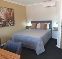 Cornwall House Accommodation - Winery Find