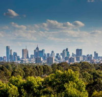 Cosy 1 Bedroom Apartment in Trendy Northcote - Winery Find