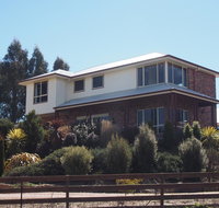 Country Meets Town - Winery Find
