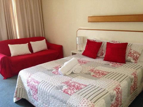 Country Rose Motel Warwick - Winery Find 3