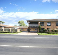 Cousins Motor Inn - Winery Find