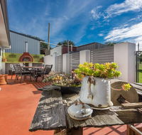 Cradle at Casa Blanca Country Retreat - Winery Find