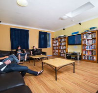 Cronulla Beach Backpackers - Winery Find