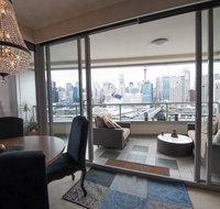 Darling Harbour Getaway - Winery Find