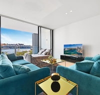 Darling Harbour Waterfront Luxury Apartment - Winery Find