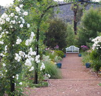 Delderfield Cottages - Winery Find