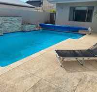 Delux Living in Wannanup - Winery Find
