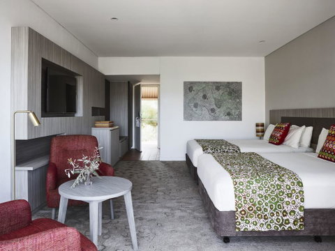 Desert Gardens Hotel - Winery Find 3