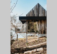 Deviot Boat House - Winery Find