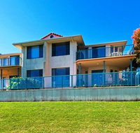 Dolphins 2 7 Commodore Crescent - Winery Find