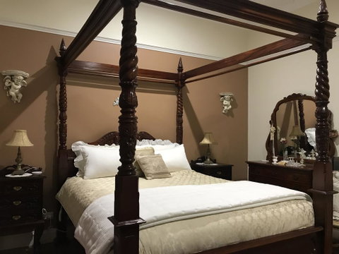 Elindale House Bed & Breakfast - Winery Find 1