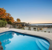 Ellerina Sea Vista Luxury Family Retreat with sauna pool amazing water views walk to beach - Winery Find