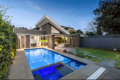 Elsternwick Paradise, Love Where You Live!!! - Winery Find 0