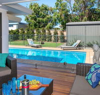 Emerald - coastal walk swimming pool pet friendly - Winery Find