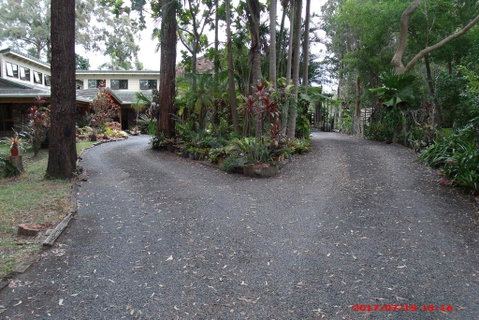 Emerald Tropical Palms B & B - Winery Find 3