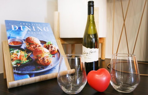 EROS City Fringe - Wifi, Wine, Netflix, Pets OK And Park Views! - Winery Find 2