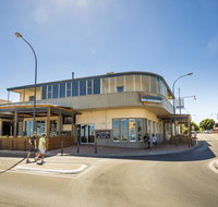 Esplanade Hotel Adelaide - Winery Find