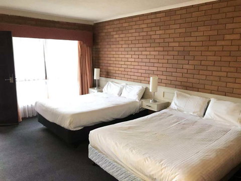 Essendon Motel - Winery Find 1