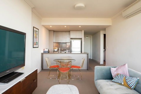Executive Apartment Sydney Olympic Park - Winery Find 2