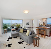 Experience Bondi Beach As Your Backdrop - Winery Find