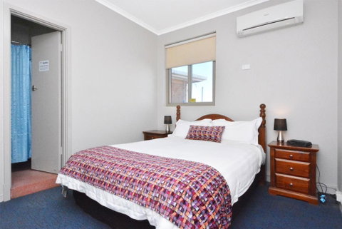 Eyre Hotel - Winery Find 0