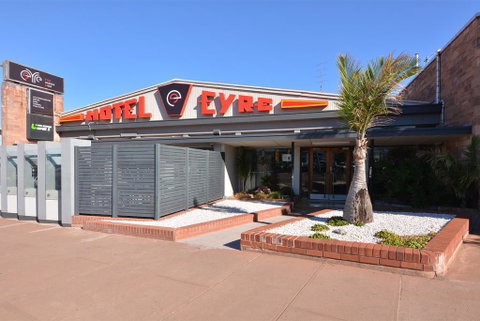 Eyre Hotel - Winery Find 2