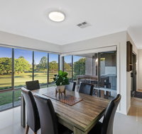 Fairway Village Windaroo Lakes Golf Club - Winery Find