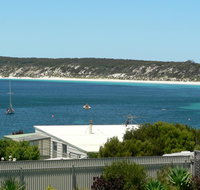 Fareview Beach House - Winery Find