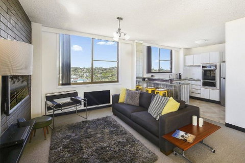 Fountain Court 21 18 Lord Street - Winery Find 1