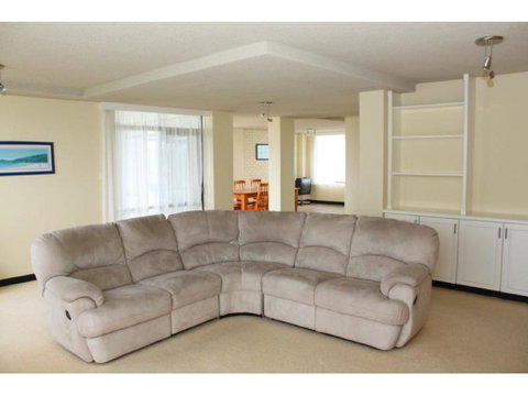 Fountain Court 25 18 Lord Street - Winery Find 2