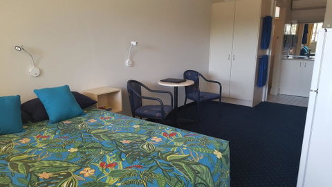 Fourth Ave Motor Inn - Winery Find 3