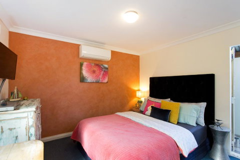 Fremantle Garden Cottage - Winery Find 1