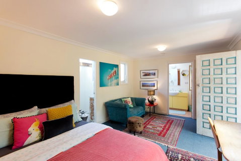 Fremantle Garden Cottage - Winery Find 3