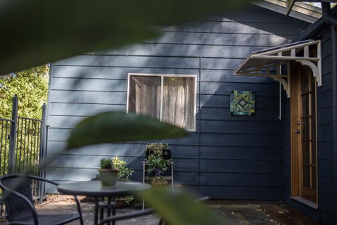 Funky Flat On Acreage - Winery Find 0