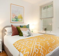 Funky Inner West Studio with Patio 20 Min from CBD - Winery Find
