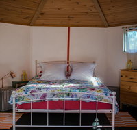 Funky Yurt on Acreage - Winery Find