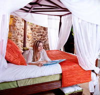 Gaiananda Treehouse - Winery Find