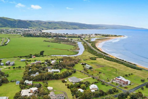 GALBRAITH BEACH STUDIO 3 - Winery Find 2