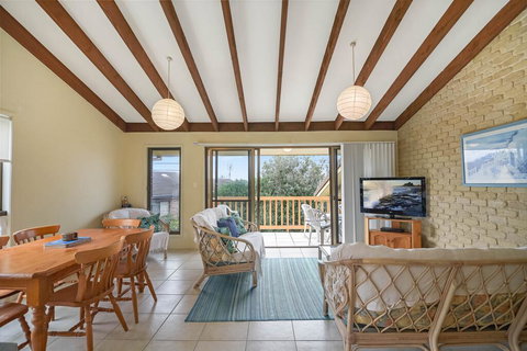 Galleries 3 - 3/28 Peregian Esplanade - Winery Find 3