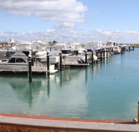 Geraldton Holiday Unit - Winery Find