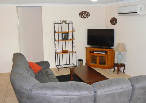 Geraldton Luxury Vacation Home - Winery Find 2